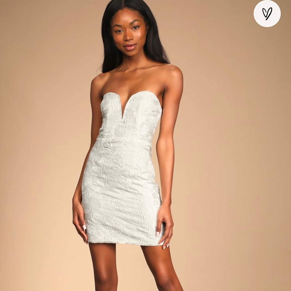 Lulu’s white cocktail dress